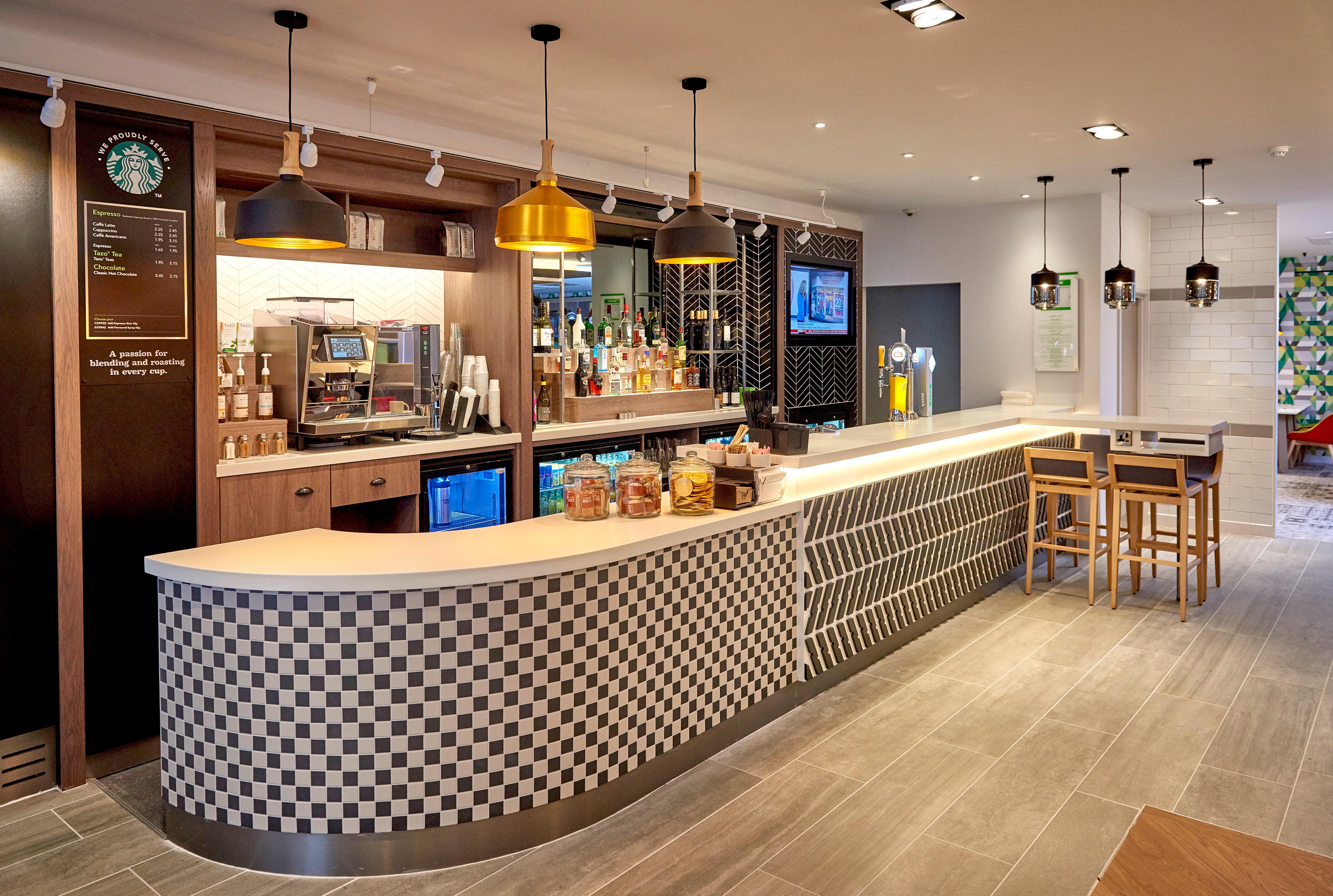 Holiday Inn Northampton West M1 Junc 16, An Ihg Hotel Flore Extérieur photo