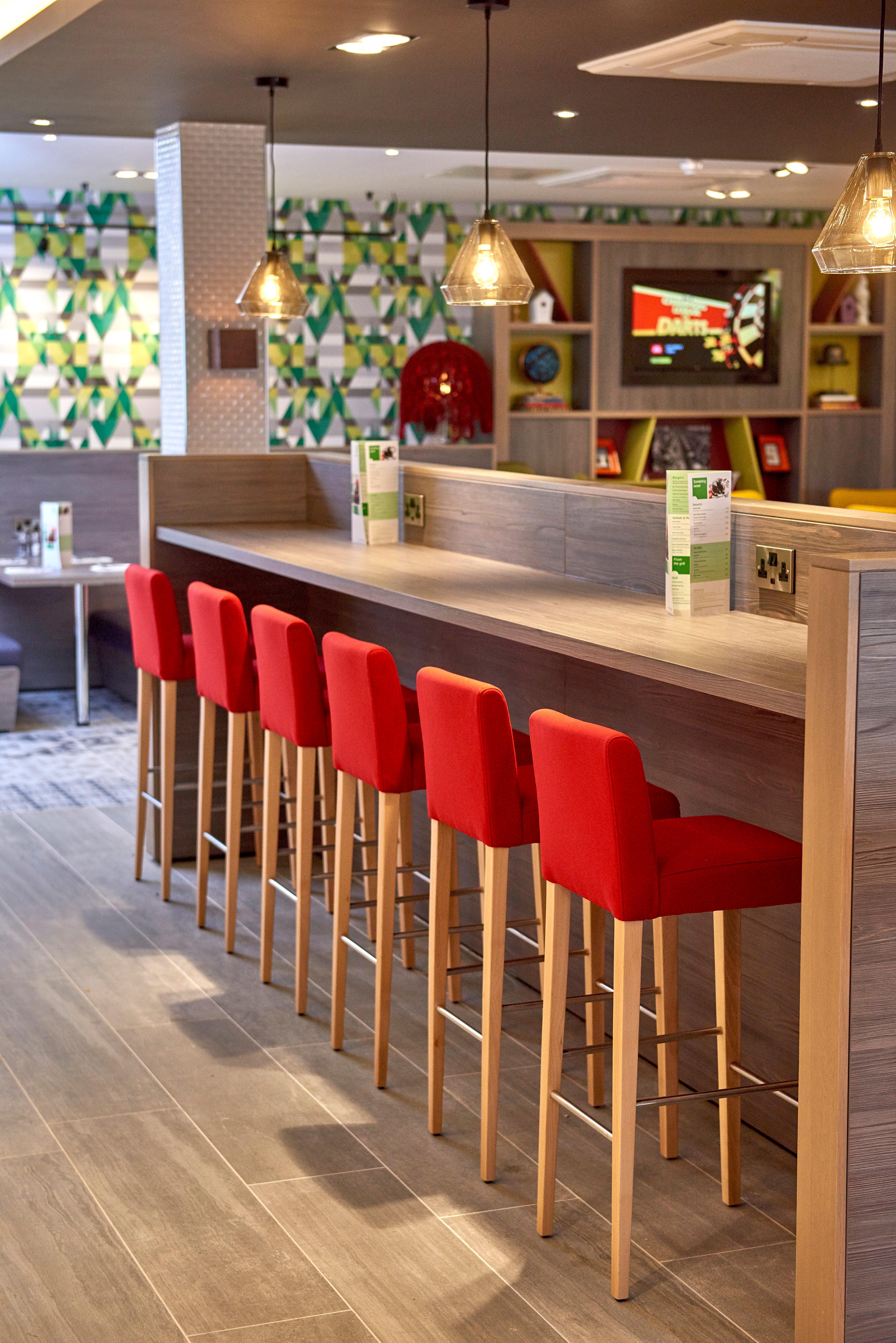 Holiday Inn Northampton West M1 Junc 16, An Ihg Hotel Flore Extérieur photo